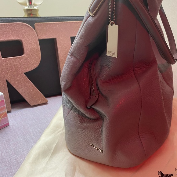 Coach Shoulder Bag - Picture 3 of 7
